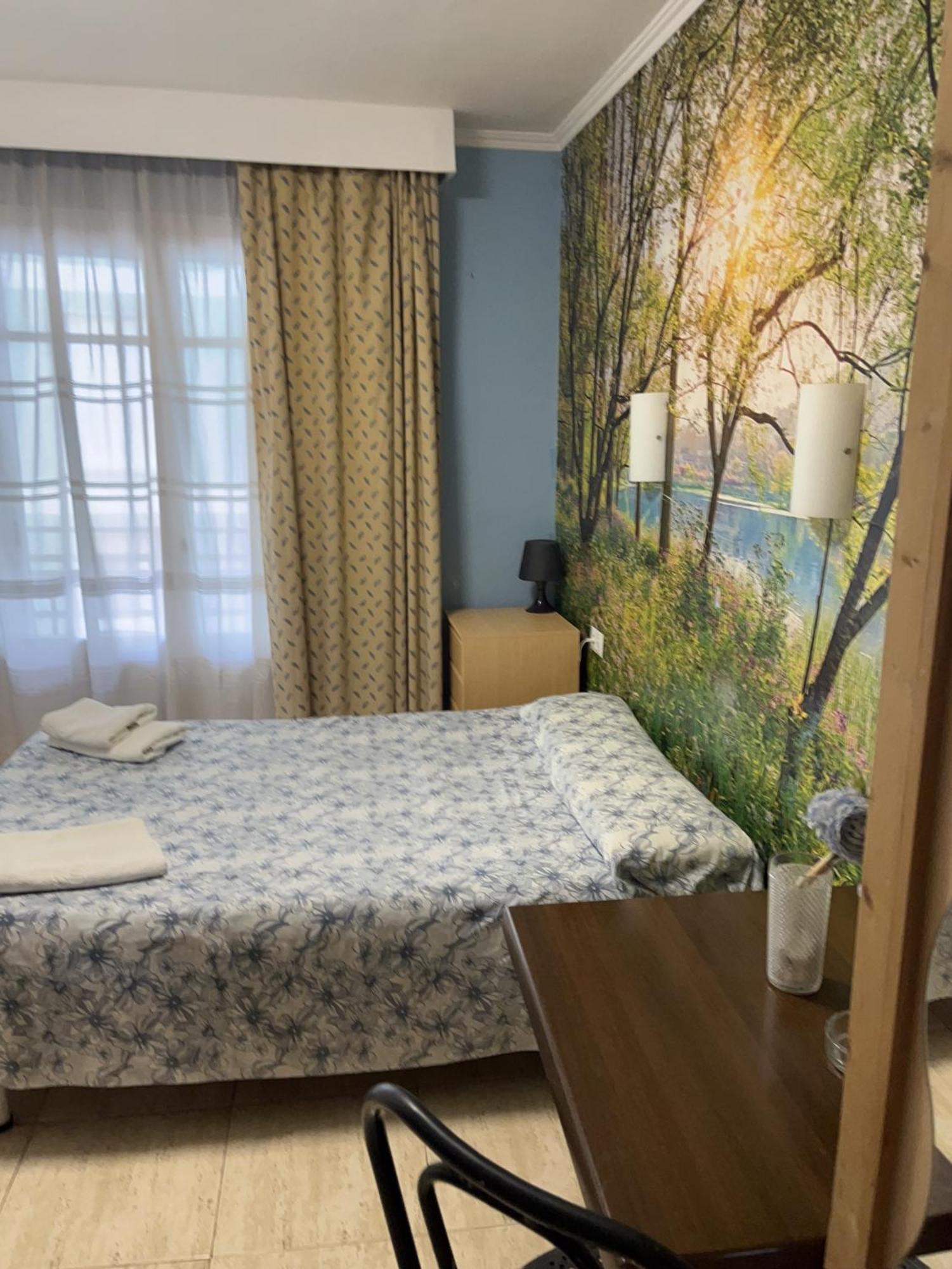 Ostello Residencia Alclausell Tarragona Esterno foto